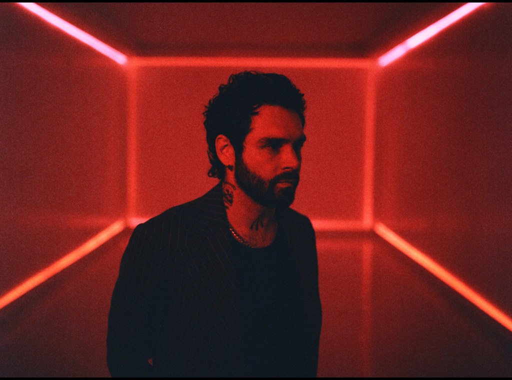 Reyno cierra su gira «X Años» en el Auditorio Nacional: Una noche para viajar por lo&nbsp;eterno